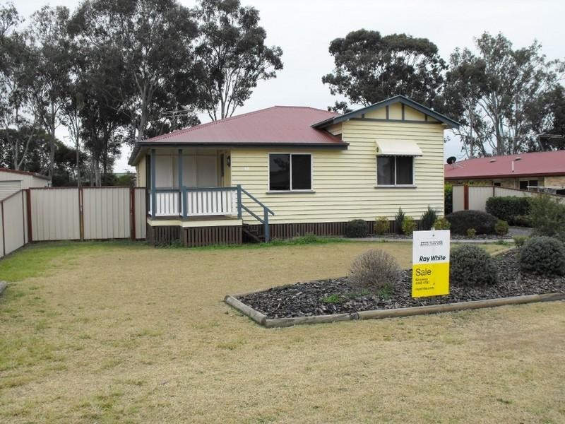 18 Martin Place, Kingaroy QLD 4610