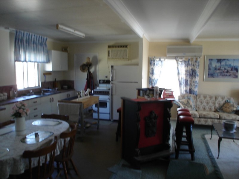 Wattle Camp QLD 4615