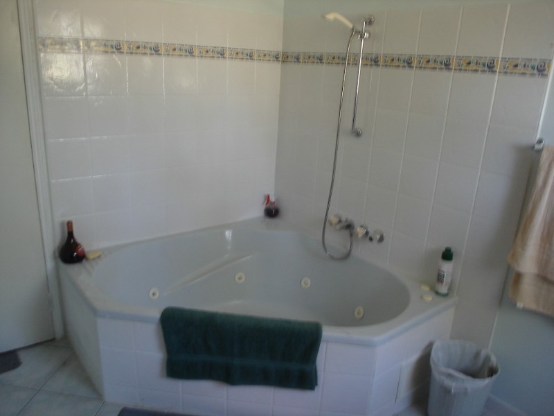 Wattle Camp QLD 4615