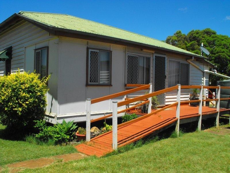 12 Earl Street, Kingaroy QLD 4610