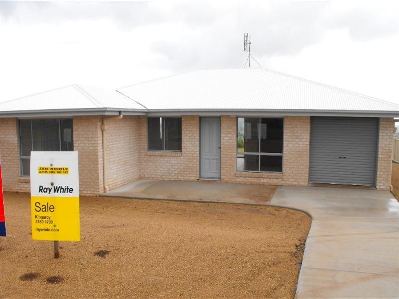 35 Bridgeman Parade, Kingaroy QLD 4610