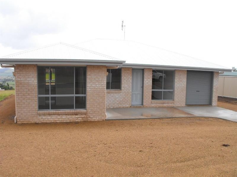 35 Bridgeman Parade, Kingaroy QLD 4610