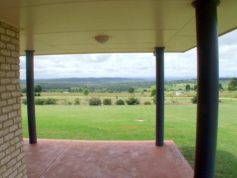 32 Macaulay Drive, Kingaroy QLD 4610