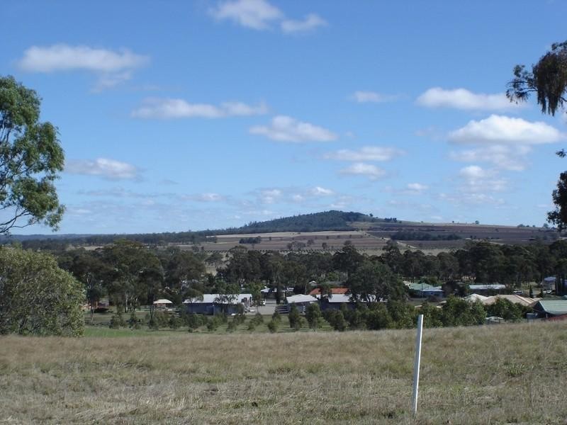 64 Webster Street, Kingaroy QLD 4610