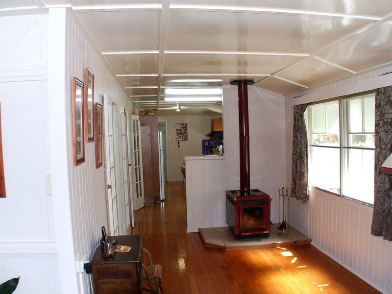 11 Gooyong Street, Kingaroy QLD 4610