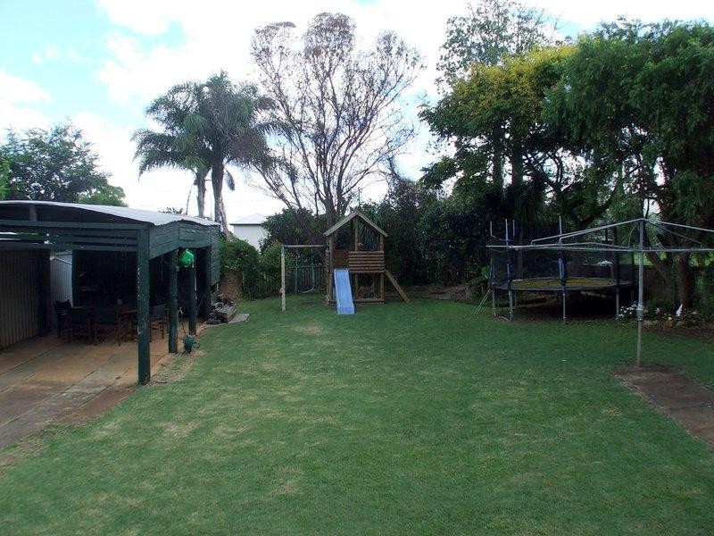 11 Gooyong Street, Kingaroy QLD 4610