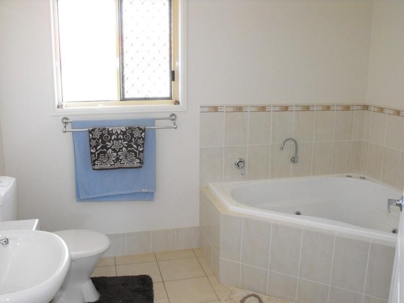 2 Summers Court, Kingaroy QLD 4610