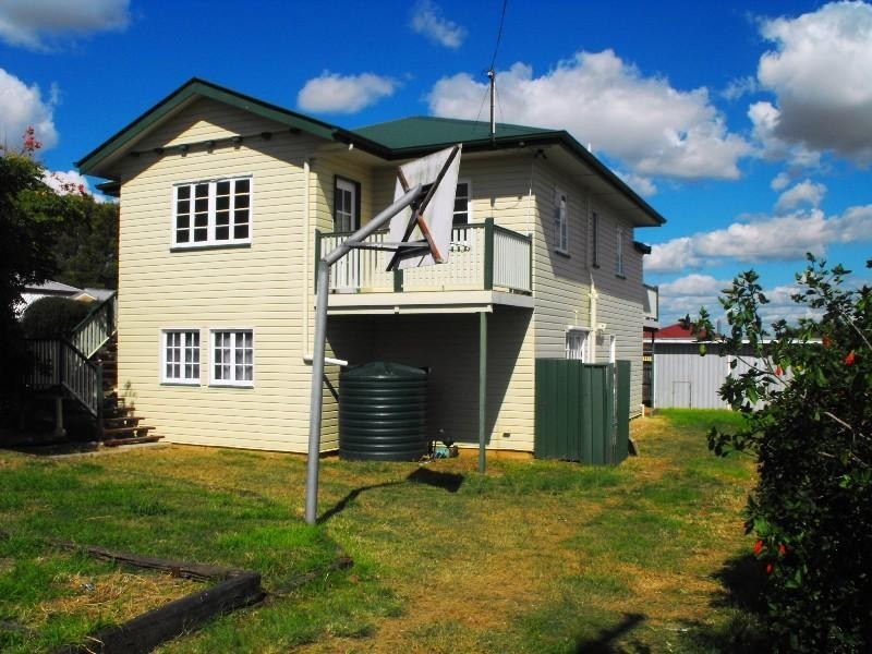 13 Kefford Street, Kingaroy QLD 4610