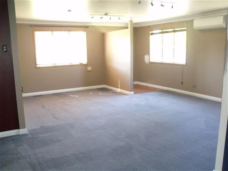 59 Albert Street, Kingaroy QLD 4610