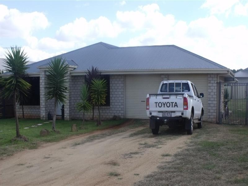 17 Tessman Road, Kingaroy QLD 4610