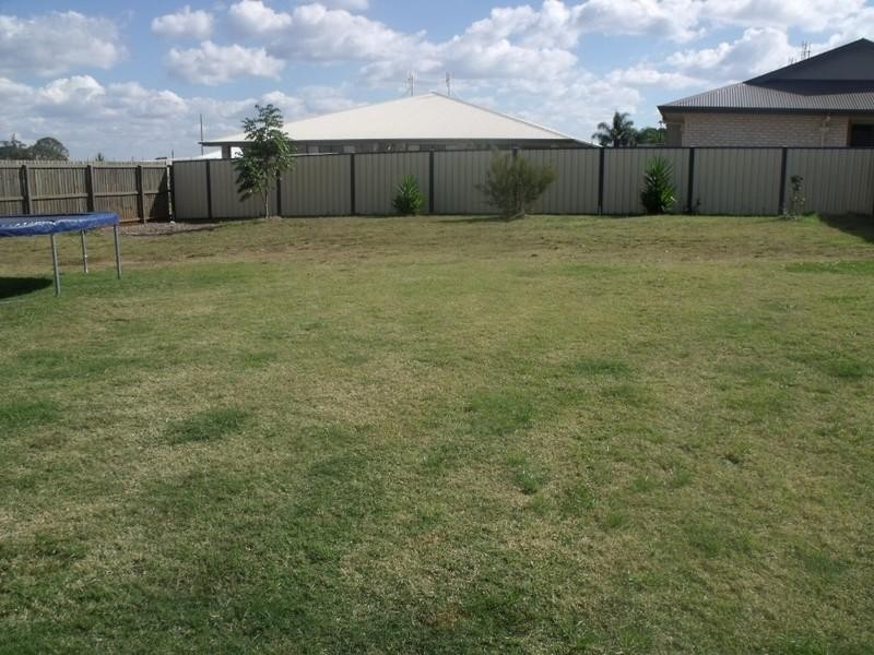 17 Tessman Road, Kingaroy QLD 4610