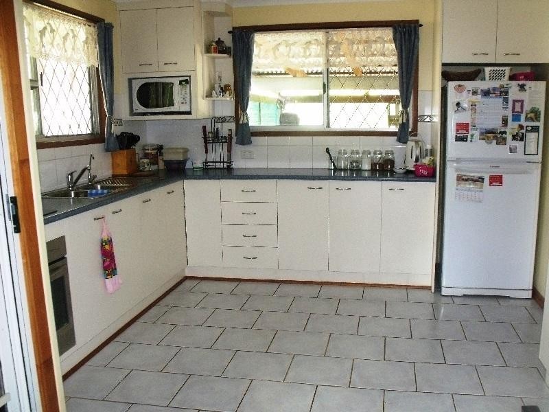 92 McNicholl Road, Wattle Camp QLD 4615