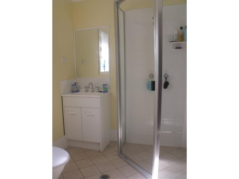 92 McNicholl Road, Wattle Camp QLD 4615