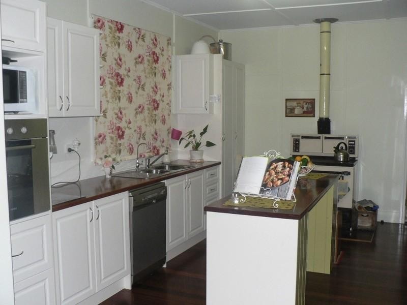 38 Arthur Street, Kingaroy QLD 4610