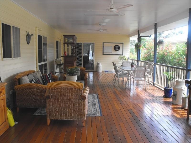 2 Dalkeith Street, Nanango QLD 4615