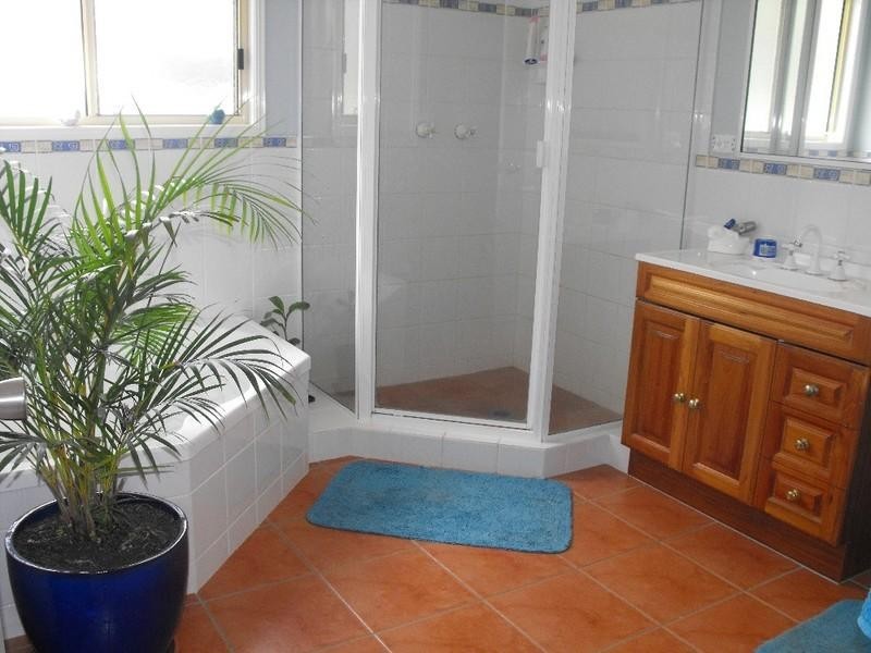 2 Dalkeith Street, Nanango QLD 4615