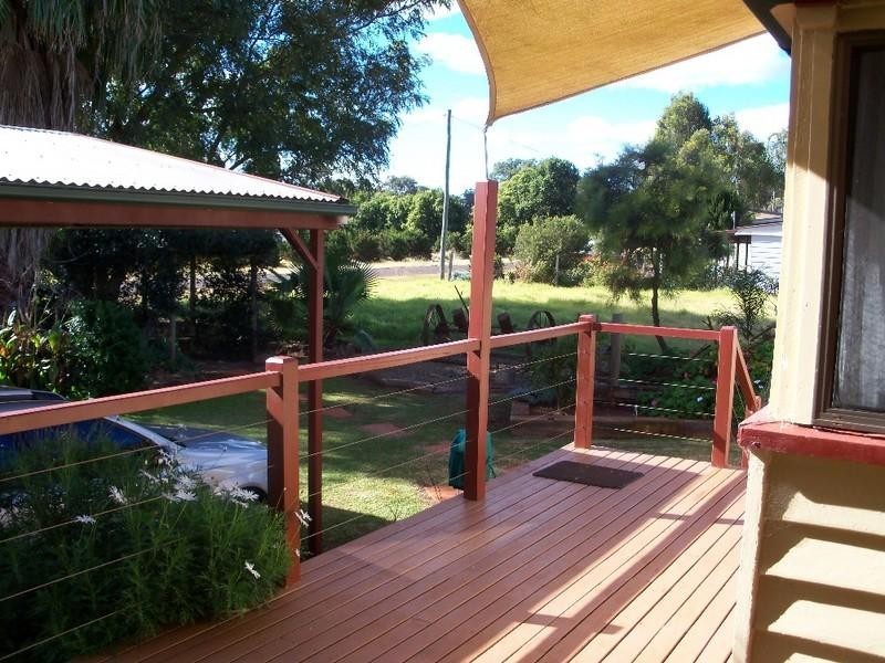 48 King Street, Memerambi QLD 4610