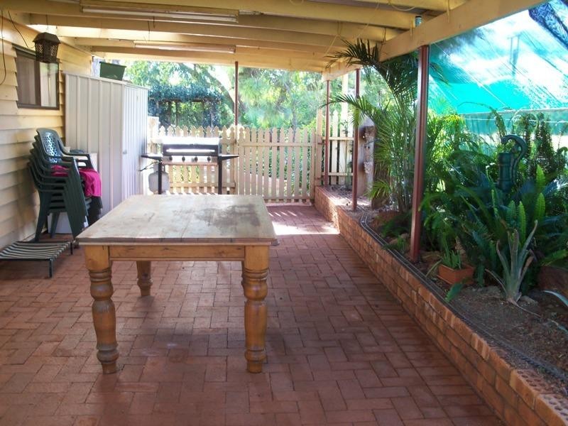 48 King Street, Memerambi QLD 4610