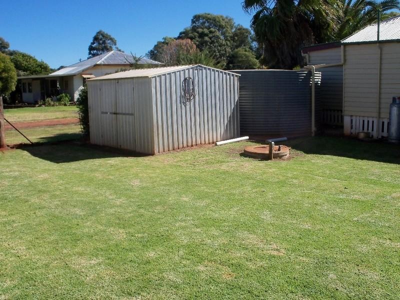 48 King Street, Memerambi QLD 4610