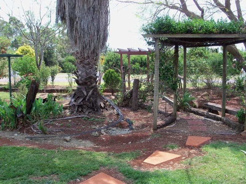 48 King Street, Memerambi QLD 4610