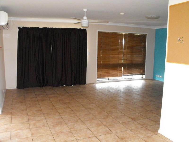 18 Birdie Street, Nanango QLD 4615