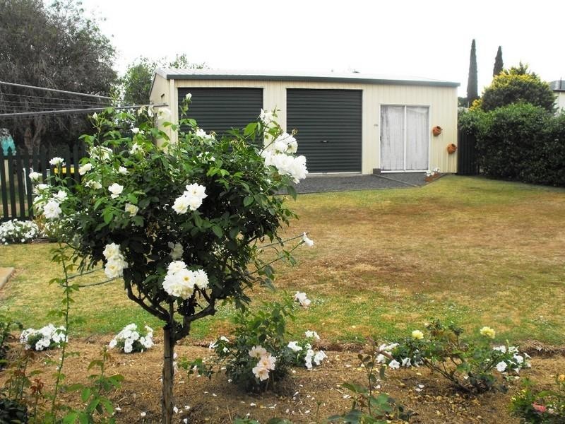 10 Gladys Street, Kingaroy QLD 4610