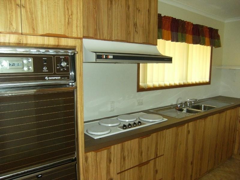 10 Gladys Street, Kingaroy QLD 4610