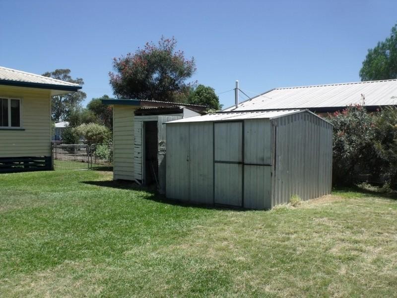 16 Knight Street, Kingaroy QLD 4610