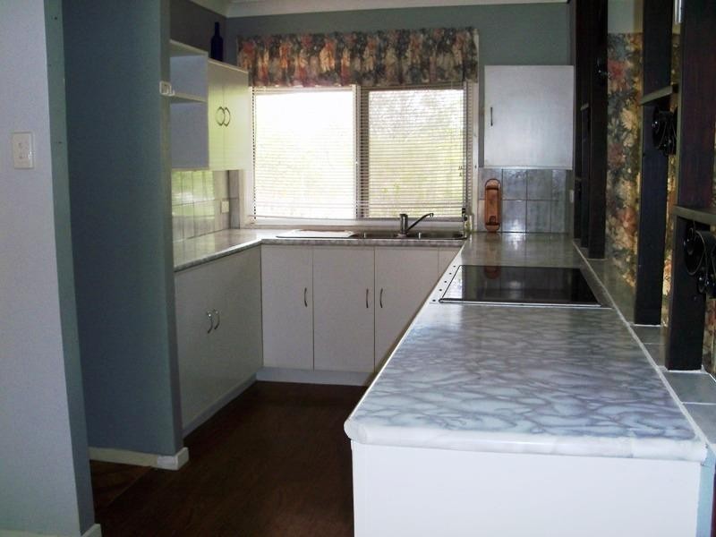 251 Carbeen Crescent, Nanango QLD 4615