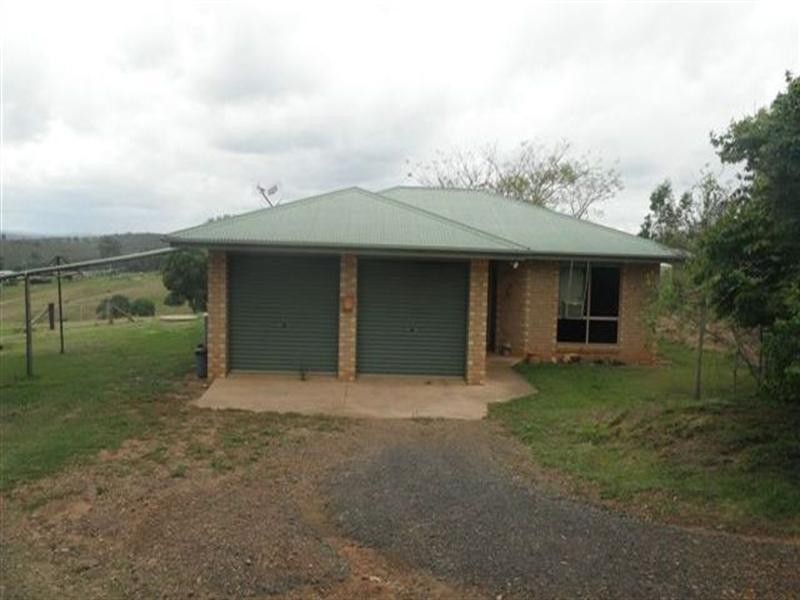 34 North Kerton Road, Nanango QLD 4615