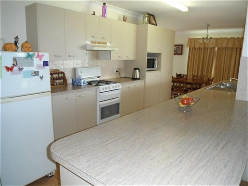 34 North Kerton Road, Nanango QLD 4615