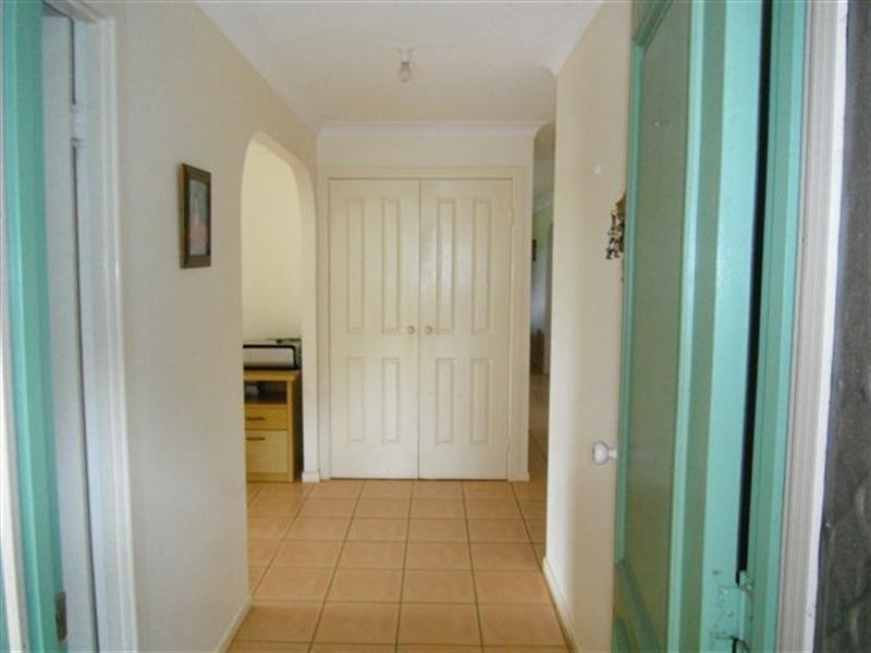 34 North Kerton Road, Nanango QLD 4615