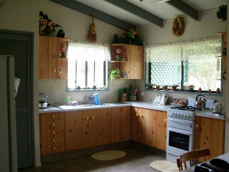 147 Toomeys Road, Taabinga QLD 4610