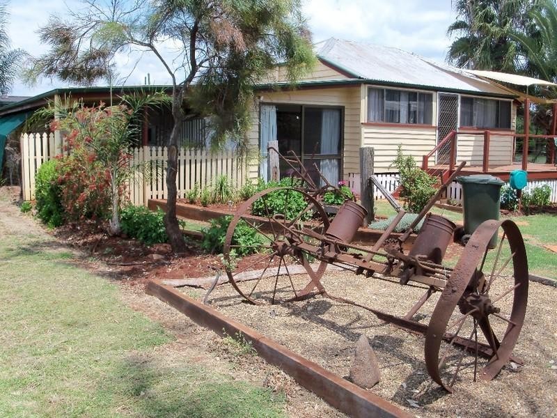 48 King Street, Kingaroy QLD 4610