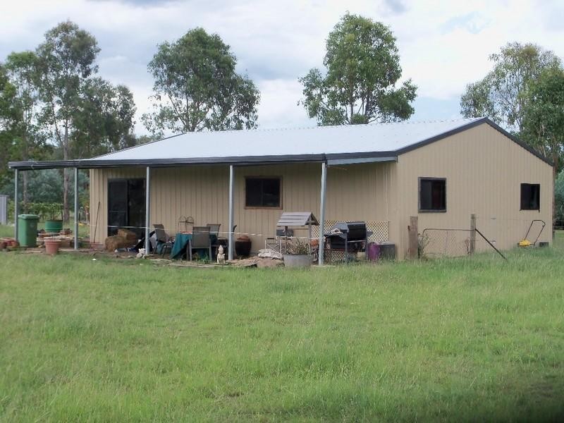 82 Andrews Road, South Nanango QLD 4615