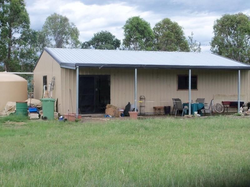 82 Andrews Road, South Nanango QLD 4615