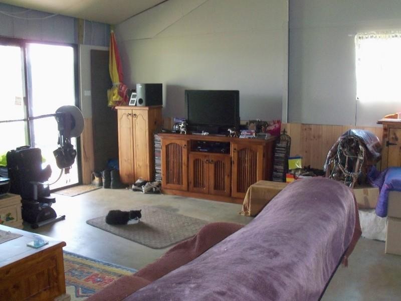 82 Andrews Road, South Nanango QLD 4615