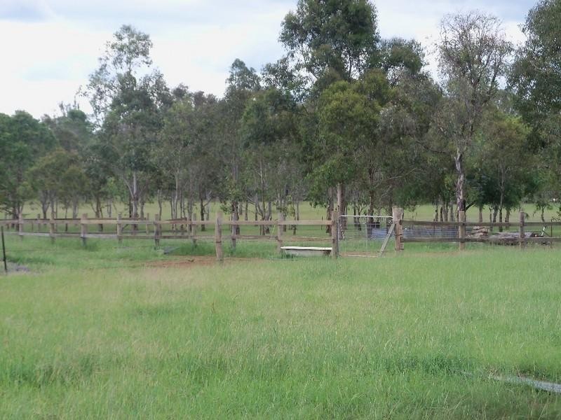 82 Andrews Road, South Nanango QLD 4615