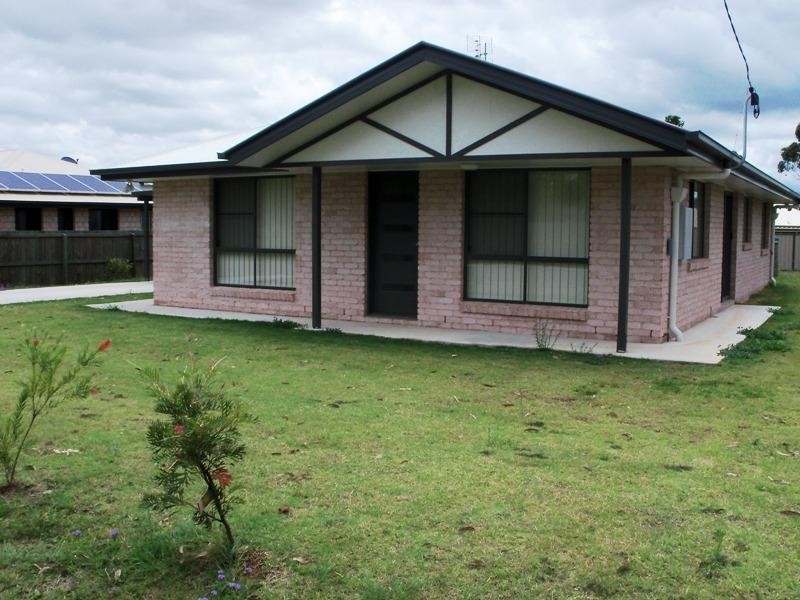 13 Hodge Street, Kingaroy QLD 4610