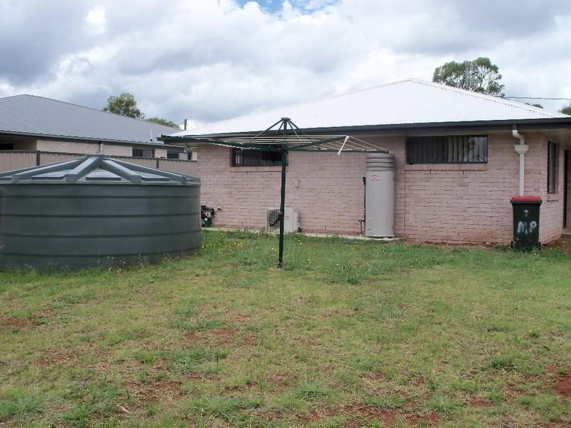 13 Hodge Street, Kingaroy QLD 4610