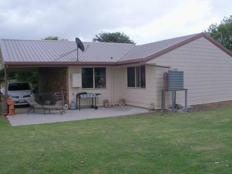 10A Gwen Street, Kingaroy QLD 4610