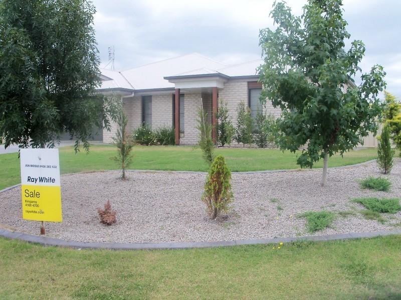4 Bridgeman Parade, Kingaroy QLD 4610