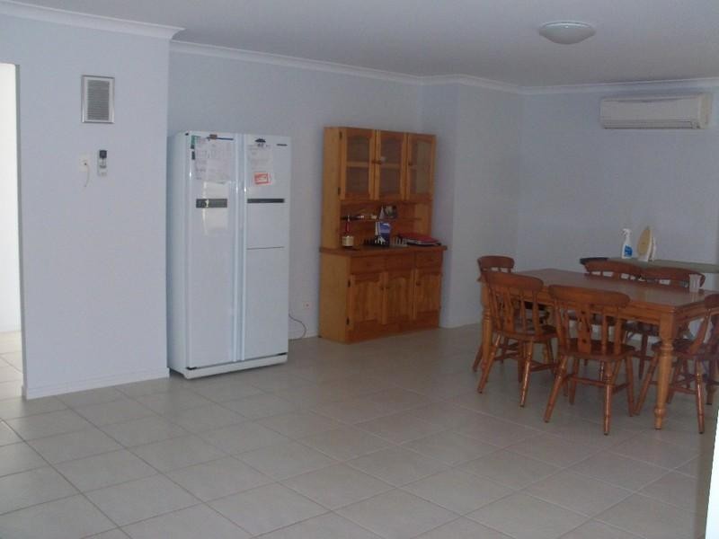 4 Bridgeman Parade, Kingaroy QLD 4610