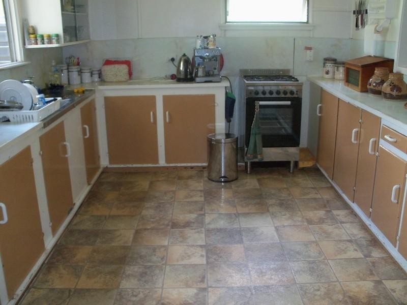 11 Jonelle Street, Taabinga QLD 4610