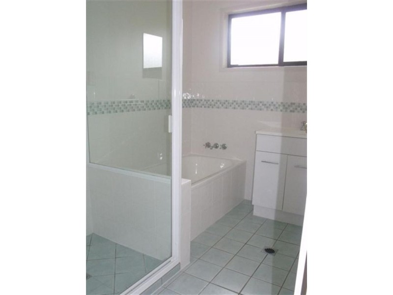 4 Willowglen Street, Kingaroy QLD 4610