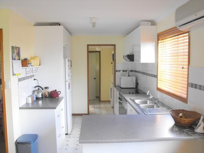 4 Vernor Place, Kingaroy QLD 4610
