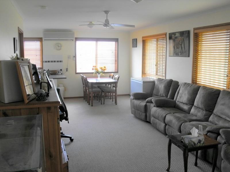 4 Vernor Place, Kingaroy QLD 4610