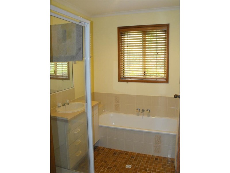 4 Vernor Place, Kingaroy QLD 4610