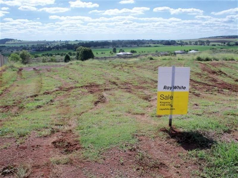 11 Casuarina Street, Kingaroy QLD 4610