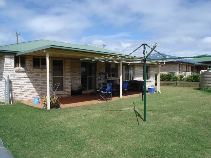 14 Frederick Street, Wooroolin QLD 4608